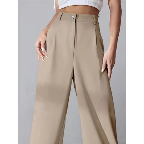 Wide Leg Pleated Pants - Picture 15 of 15